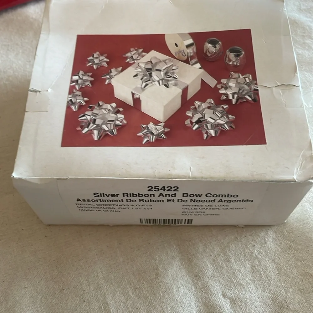 Silver Ribbons and Bows Combo Set - Picture 4 of 7